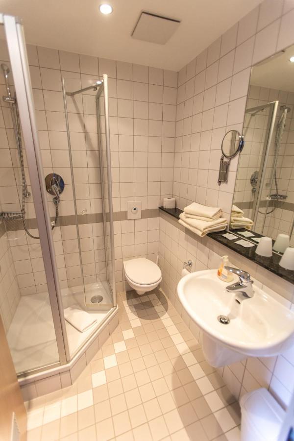 Landgasthof Sternbrau Hotel Wachenroth Buitenkant foto
