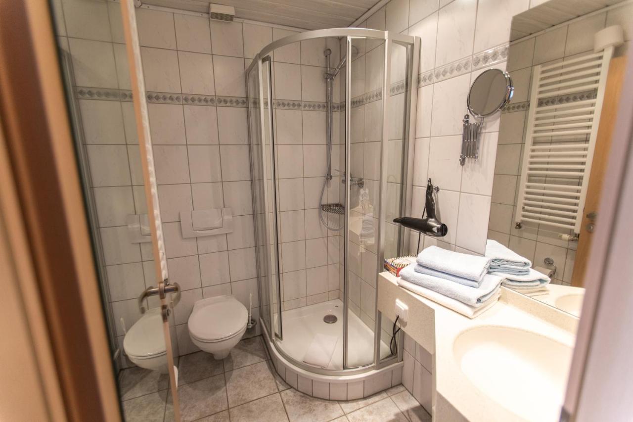 Landgasthof Sternbrau Hotel Wachenroth Buitenkant foto