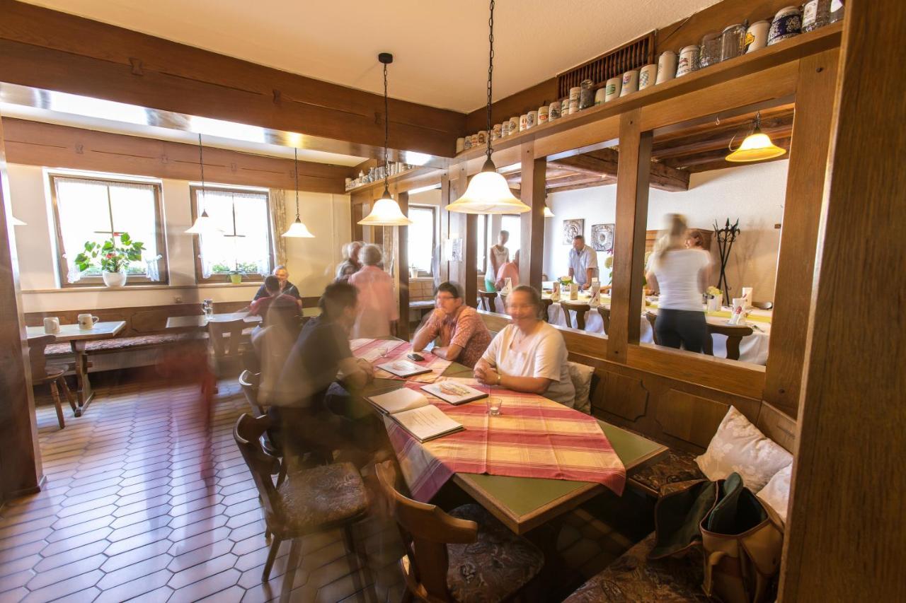 Landgasthof Sternbrau Hotel Wachenroth Buitenkant foto